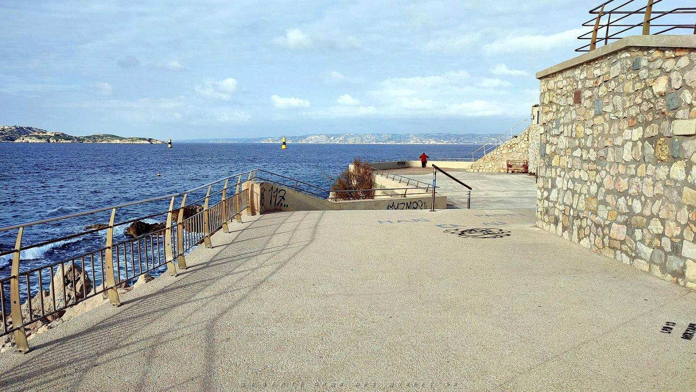 2022 12 MARSEILLE-ENDOUME DU PORT DE MALMOUSQUE A MALDORME (49).jpg
